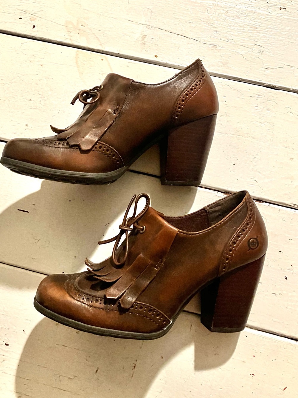 Womens Born Brown Leather Kiltie Styled 3" Block Heeled Oxfords
